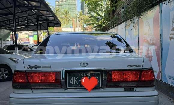 Buy Used Toyota Crown White Car in Bogale in Ayeyarwady Buy Used Toyota Crown White Car in Bogale in Ayeyarwady