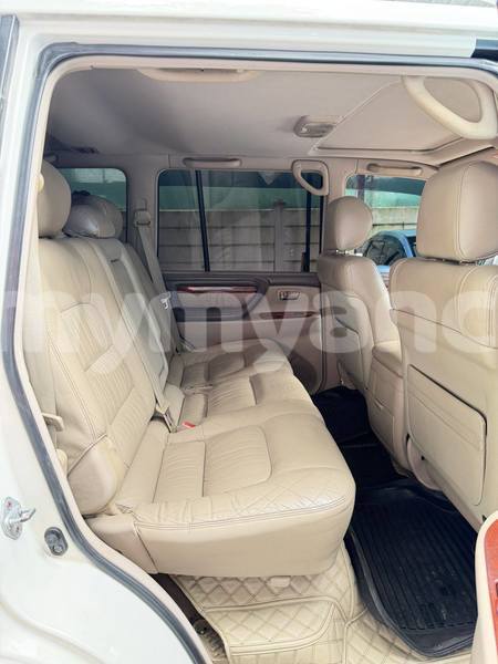 Big with watermark toyota land cruiser chin falam 4944