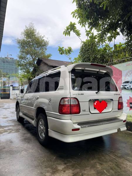 Big with watermark toyota land cruiser chin falam 4944