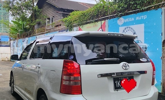 Buy Used Toyota Wish White Car in Kayan in Yangon Buy Used Toyota Wish White Car in Kayan in Yangon