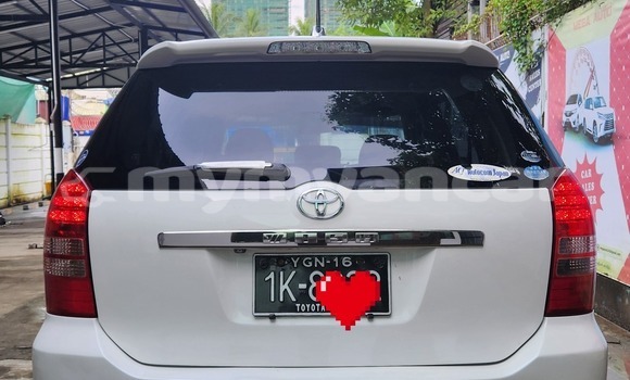 Buy Used Toyota Wish White Car in Kayan in Yangon Buy Used Toyota Wish White Car in Kayan in Yangon