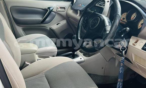 Buy Used Toyota RAV4 White Car in Chauk in Magway Buy Used Toyota RAV4 White Car in Chauk in Magway