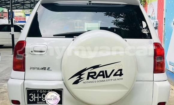 Buy Used Toyota RAV4 White Car in Chauk in Magway Buy Used Toyota RAV4 White Car in Chauk in Magway