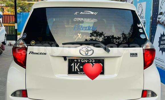 Buy Used Toyota Ractis White Car in Dawei in Tanintharyi Buy Used Toyota Ractis White Car in Dawei in Tanintharyi