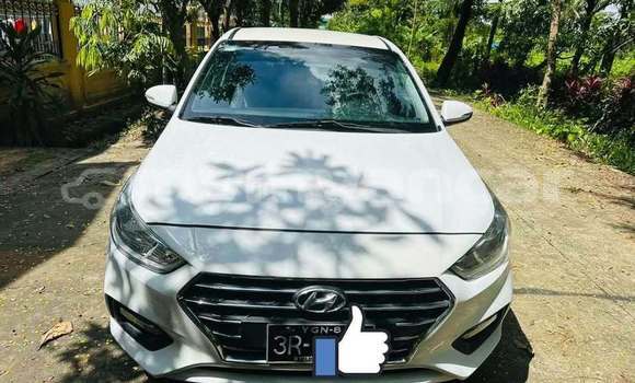Buy Used Hyundai Accent White Car in Banmo in Kachin Buy Used Hyundai Accent White Car in Banmo in Kachin