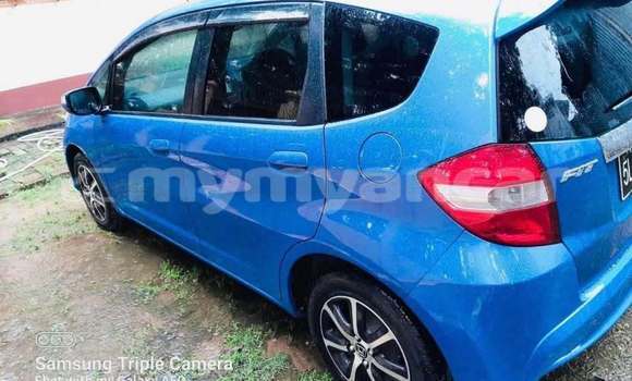 Buy Used Honda FIT Blue Car in Allanmyo in Magway Buy Used Honda FIT Blue Car in Allanmyo in Magway