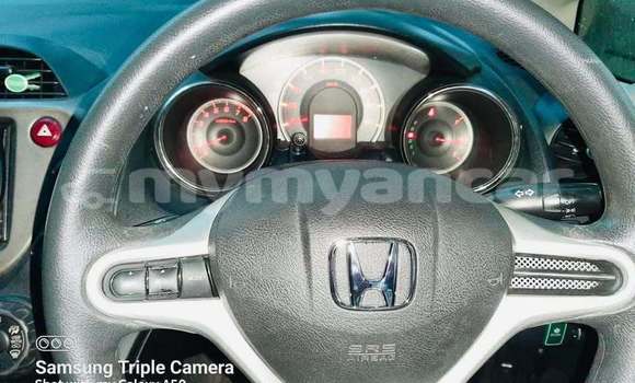 Buy Used Honda FIT Blue Car in Bago in Bago Buy Used Honda FIT Blue Car in Bago in Bago