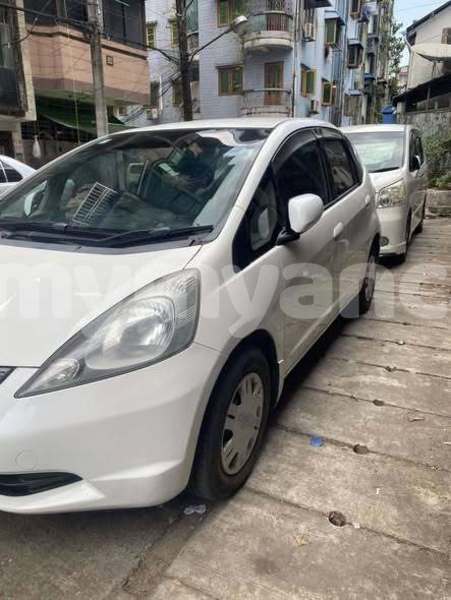 Big with watermark toyota alphard magway allanmyo 4967