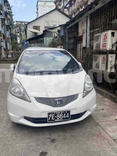 Big with watermark toyota alphard magway allanmyo 4967