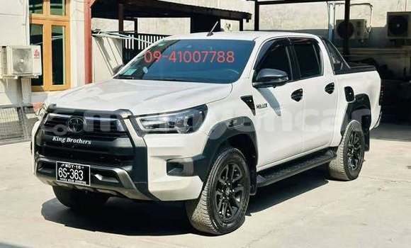 Buy Used Toyota Hilux Other Car in Import - Dubai in Ayeyarwady Buy Used Toyota Hilux Other Car in Import - Dubai in Ayeyarwady