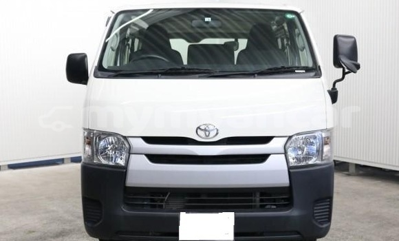 Buy Used Toyota Hiace White Car in Dawei in Tanintharyi