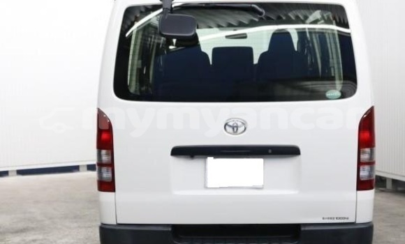 Buy Used Toyota Hiace White Car in Dawei in Tanintharyi Buy Used Toyota Hiace White Car in Dawei in Tanintharyi