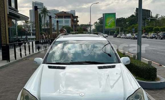 Buy Used Mercedes-Benz GL–Class White Car in Bago in Bago