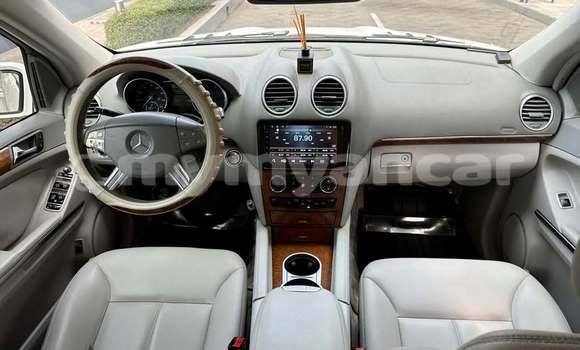 Buy Used Mercedes-Benz GL–Class White Car in Bago in Bago Buy Used Mercedes-Benz GL–Class White Car in Bago in Bago