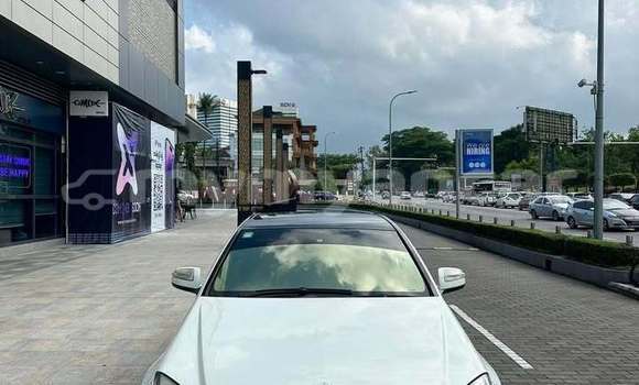 Buy Used Mercedes-Benz C–Class White Car in Bogale in Ayeyarwady