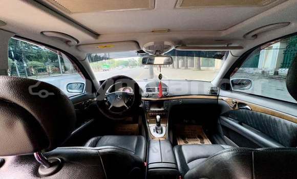 Buy Used Mercedes-Benz C–Class White Car in Banmo in Kachin Buy Used Mercedes-Benz C–Class White Car in Banmo in Kachin