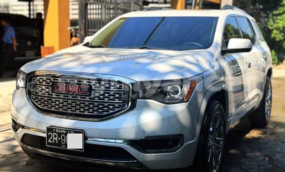 Buy Used GMC Acadia White Car in Chauk in Magway Buy Used GMC Acadia White Car in Chauk in Magway