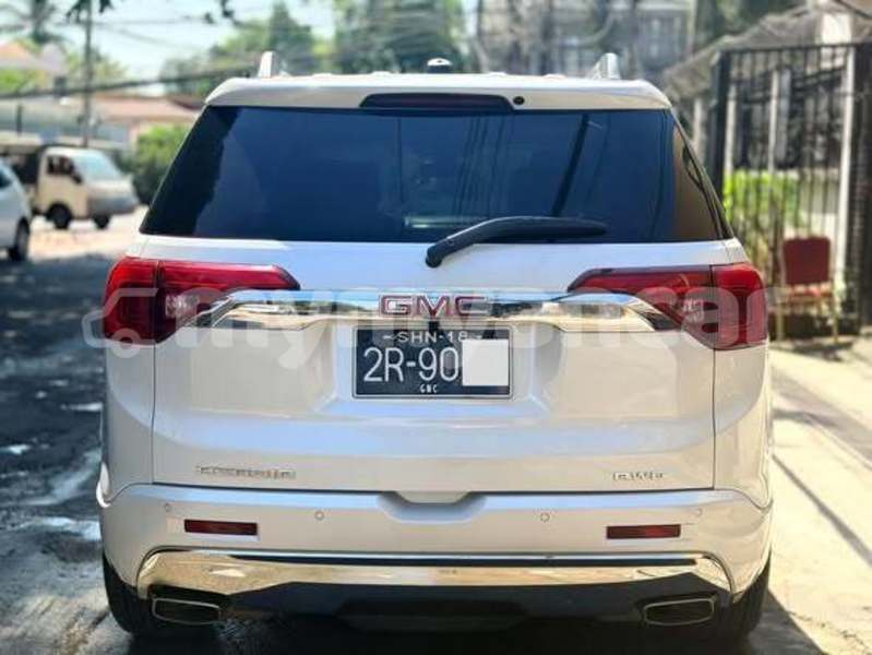 Big with watermark gmc acadia kachin banmo 5076