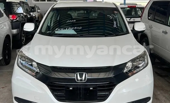 Buy Used Mitsubishi Outlander White Car in Chauk in Magway Buy Used Mitsubishi Outlander White Car in Chauk in Magway