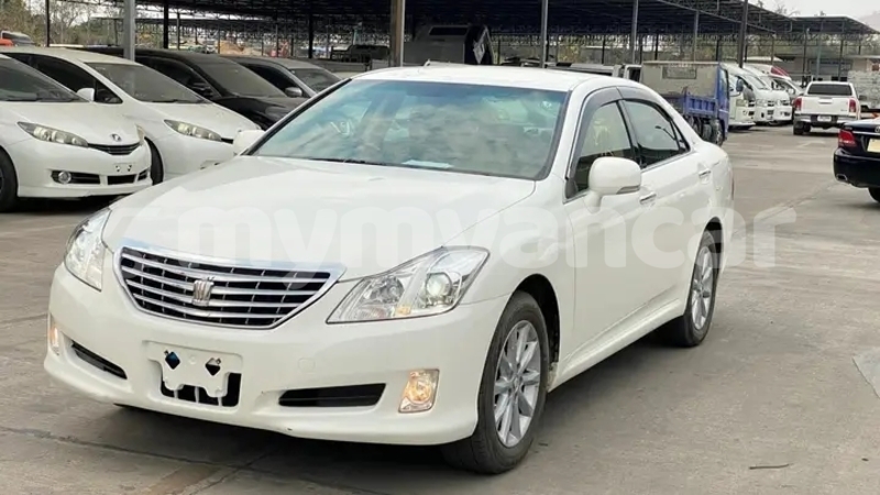 Big with watermark toyota crown magway yenangyaung 5081