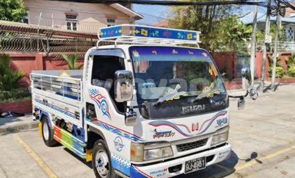 အသုံးပြုခံ့ Isuzu Adventure Other ကား Yangon Yangon အသုံးပြုခံ့ Isuzu Adventure Other ကား Yangon Yangon