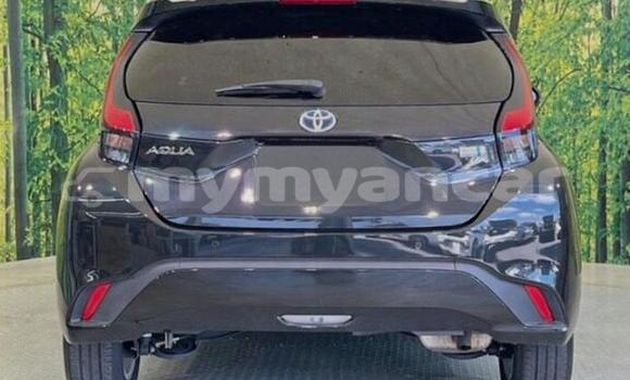 အသုံးပြုခံ့ Toyota Aqua Silver ကား Yangon Yangon အသုံးပြုခံ့ Toyota Aqua Silver ကား Yangon Yangon
