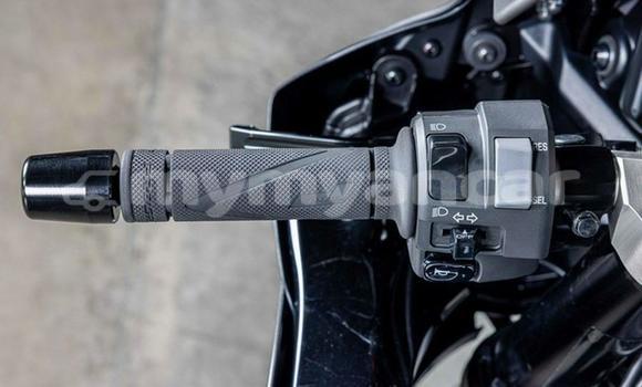 အသုံးပြုခံ့ Yamaha YZF Black စက်ဘီး Yangon Yangon အသုံးပြုခံ့ Yamaha YZF Black စက်ဘီး Yangon Yangon
