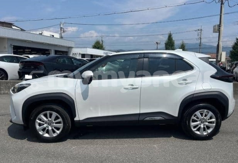 Big with watermark toyota yaris bago tharrawaddy 5123