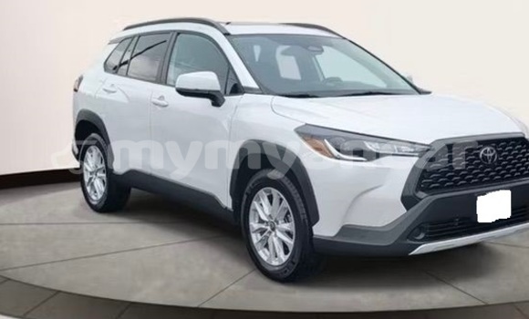 Buy Used Toyota Corolla Cross White Car in Wakema in Ayeyarwady Buy Used Toyota Corolla Cross White Car in Wakema in Ayeyarwady