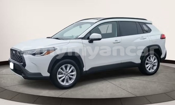 Buy Used Toyota Corolla Cross White Car in Wakema in Ayeyarwady Buy Used Toyota Corolla Cross White Car in Wakema in Ayeyarwady