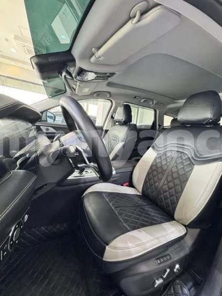 Big with watermark range rover evoque mandalay maymyo 5150