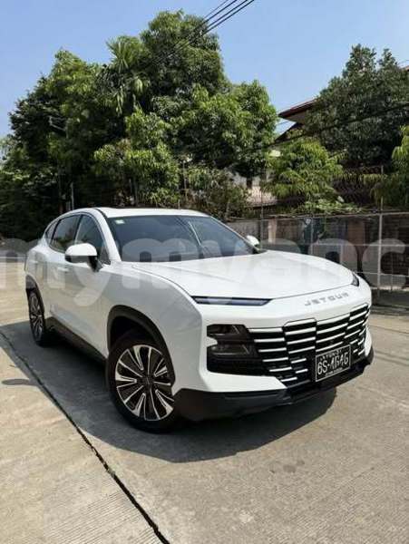 Big with watermark jeep cherokee ayeyarwady myanaung 5151