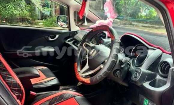 Buy Used Honda FIT Red Car in Arakan in Rakhine Buy Used Honda FIT Red Car in Arakan in Rakhine