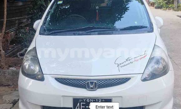 Buy Used Honda FIT White Car in Bago in Bago Buy Used Honda FIT White Car in Bago in Bago