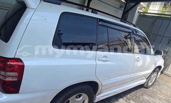 Buy Used Toyota Kluger White Car in Allanmyo in Magway Buy Used Toyota Kluger White Car in Allanmyo in Magway
