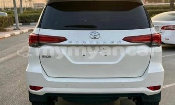 အသုံးပြုခံ့ Toyota Fortuner White ကား Dawei Tanintharyi အသုံးပြုခံ့ Toyota Fortuner White ကား Dawei Tanintharyi