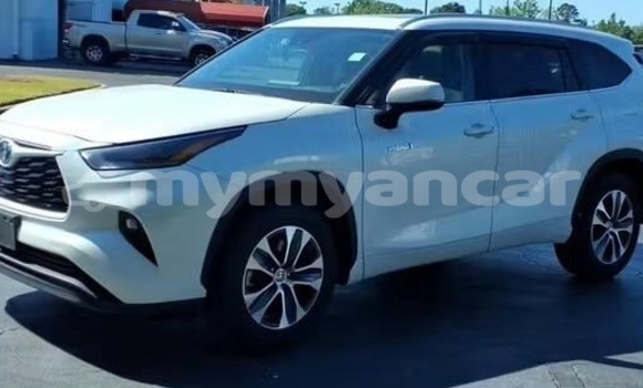 Buy Used Toyota Highlander White Car in Dawei in Tanintharyi Buy Used Toyota Highlander White Car in Dawei in Tanintharyi