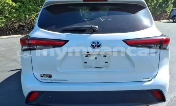 Buy Used Toyota Highlander White Car in Dawei in Tanintharyi Buy Used Toyota Highlander White Car in Dawei in Tanintharyi
