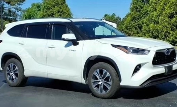 Buy Used Toyota Highlander White Car in Dawei in Tanintharyi Buy Used Toyota Highlander White Car in Dawei in Tanintharyi