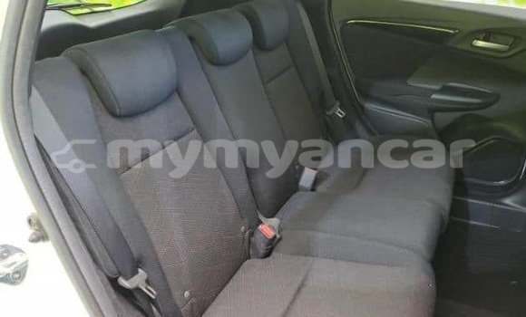Buy Used Honda FIT White Car in Dawei in Tanintharyi Buy Used Honda FIT White Car in Dawei in Tanintharyi