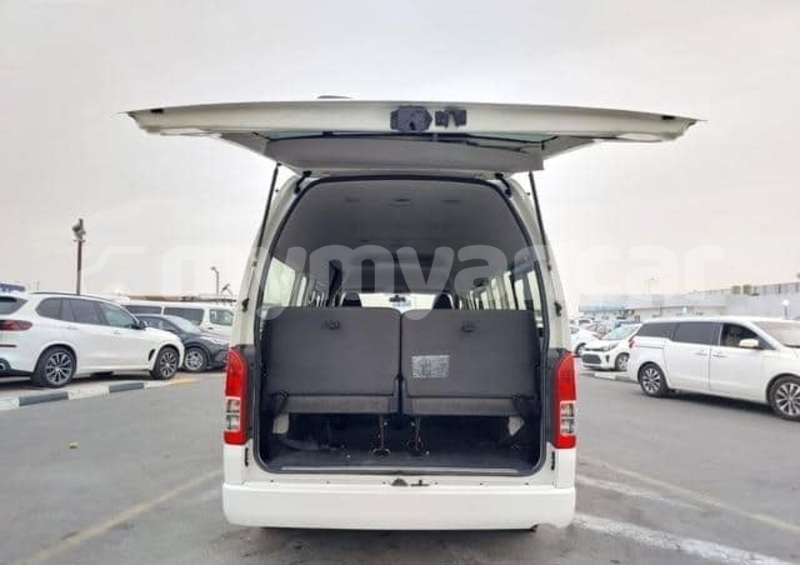 Big with watermark toyota hiace kachin banmo 5224