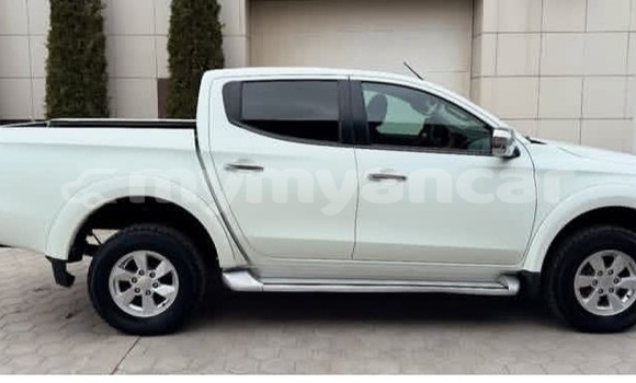 အသုံးပြုခံ့ Mitsubishi L200 White ကား Dawei Tanintharyi အသုံးပြုခံ့ Mitsubishi L200 White ကား Dawei Tanintharyi