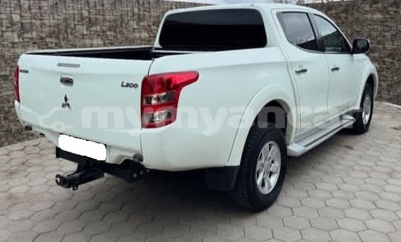 အသုံးပြုခံ့ Mitsubishi L200 White ကား Dawei Tanintharyi အသုံးပြုခံ့ Mitsubishi L200 White ကား Dawei Tanintharyi