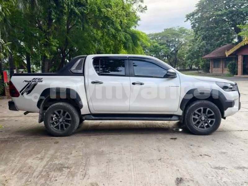 Big with watermark toyota avanza sagaing monywa 5233