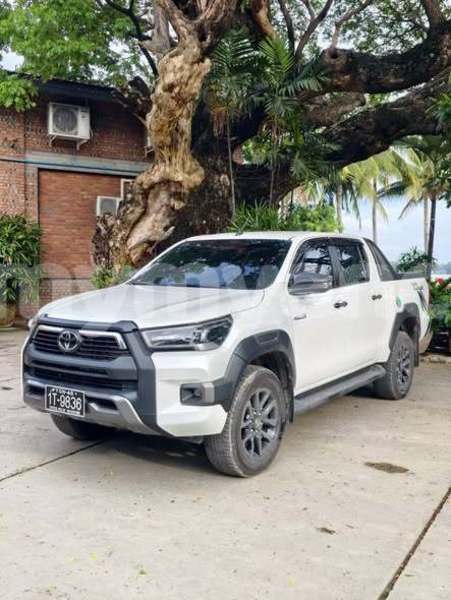 Big with watermark toyota avanza sagaing monywa 5233
