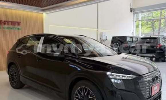Buy Used Audi Q5 Black Car in Mandalay in Mandalay