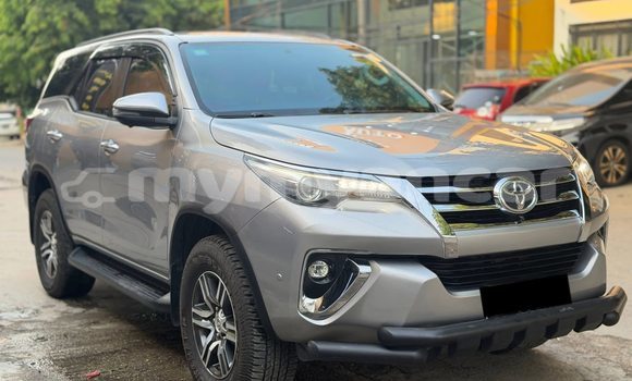 Buy Used Toyota Fortuner Other Car in Bago in Bago Buy Used Toyota Fortuner Other Car in Bago in Bago