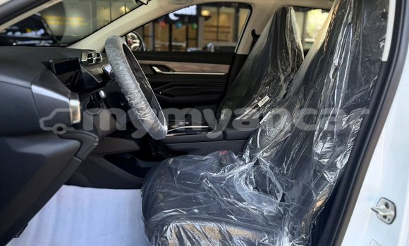 Buy Used DongFeng MPV White Car in Chauk in Magway Buy Used DongFeng MPV White Car in Chauk in Magway