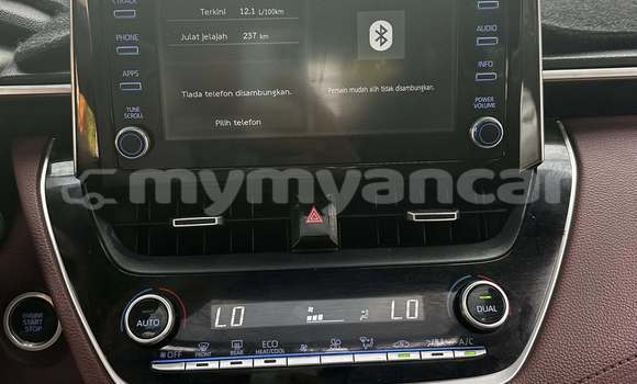 Buy Used Toyota Corolla Cross White Car in Chauk in Magway Buy Used Toyota Corolla Cross White Car in Chauk in Magway