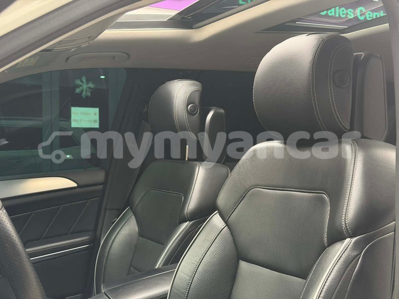 Big with watermark mercedes benz glc magway chauk 5268